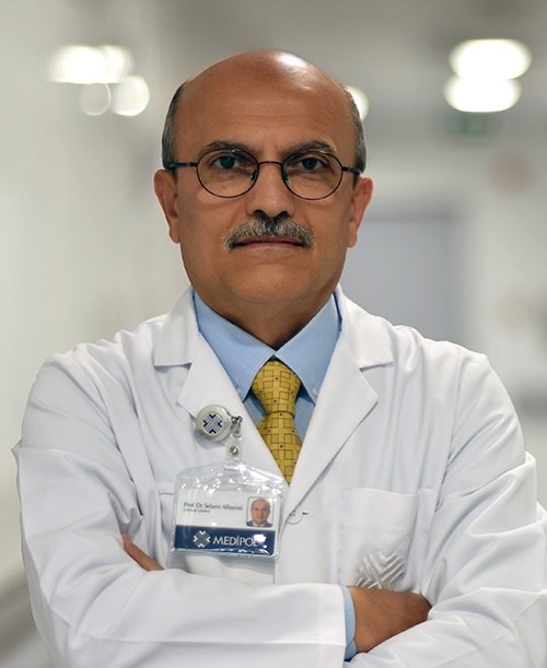 Prof. Dr. Selami Albayrak, Üroloji Uzmanı